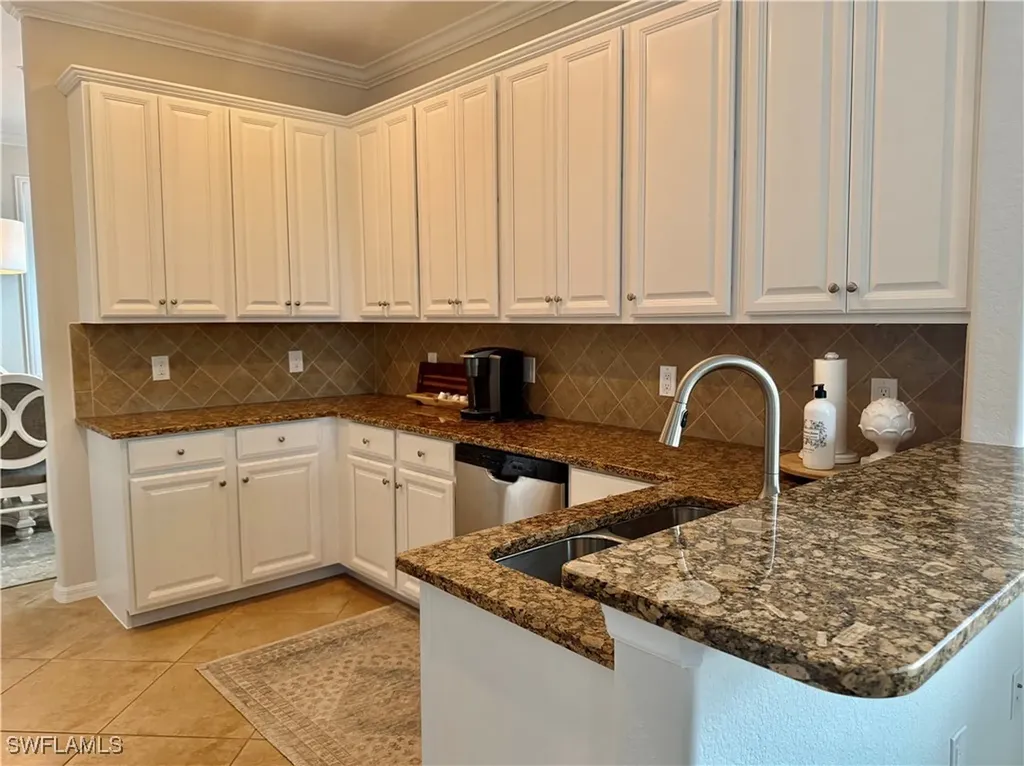 9498 Napoli Lane Naples FL 34113