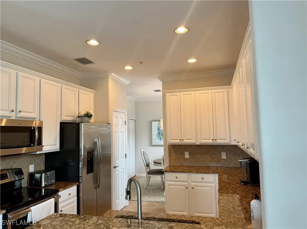 9498 Napoli Lane Naples FL 34113