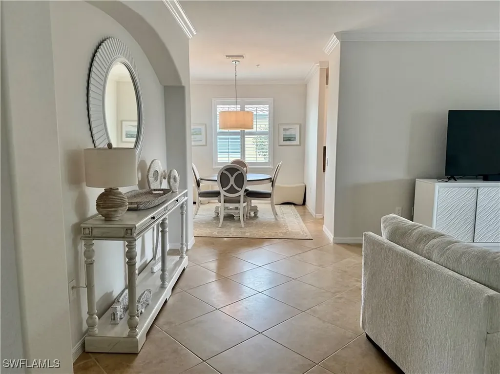 9498 Napoli Lane Naples FL 34113