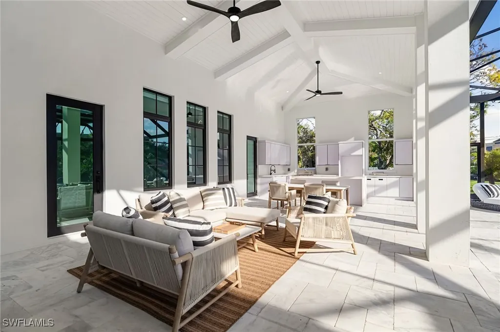 10 Caribbean Road Naples FL 34108