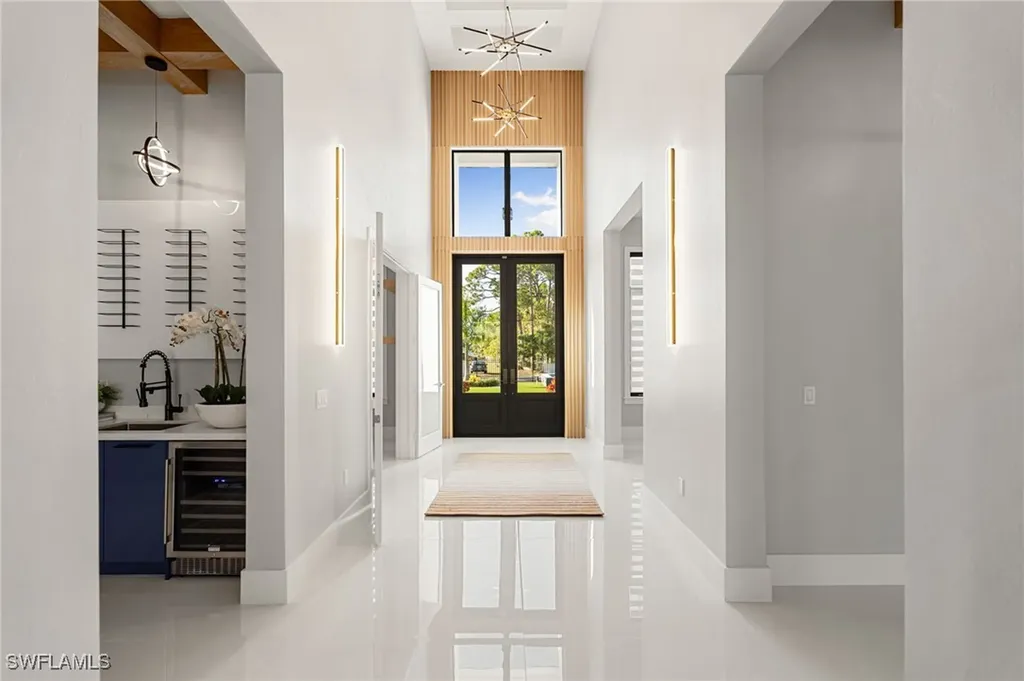 10 Caribbean Road Naples FL 34108