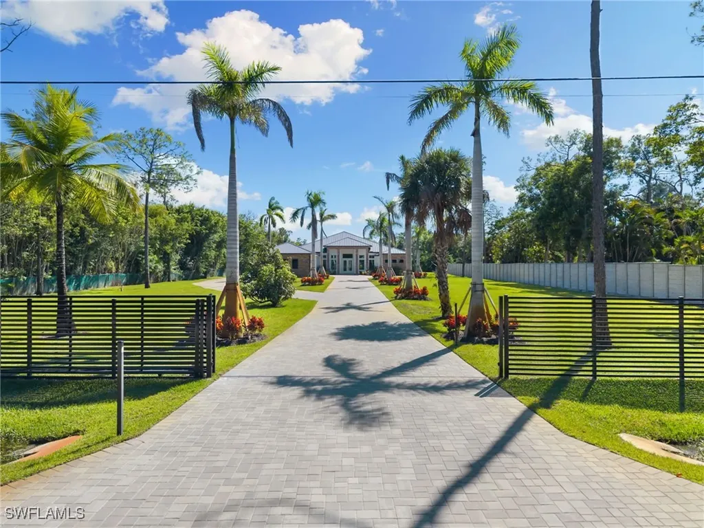 7040 Sable Ridge Lane Naples FL 34109
