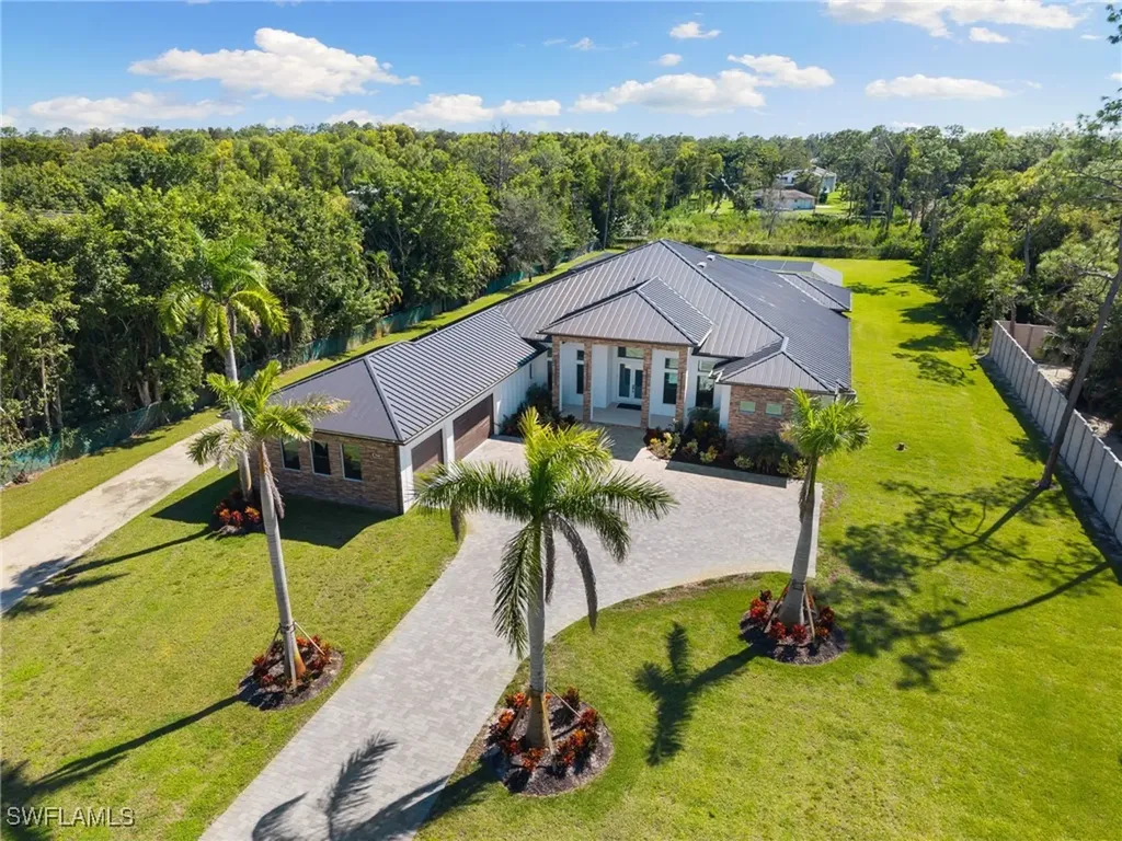 7040 Sable Ridge Lane Naples FL 34109