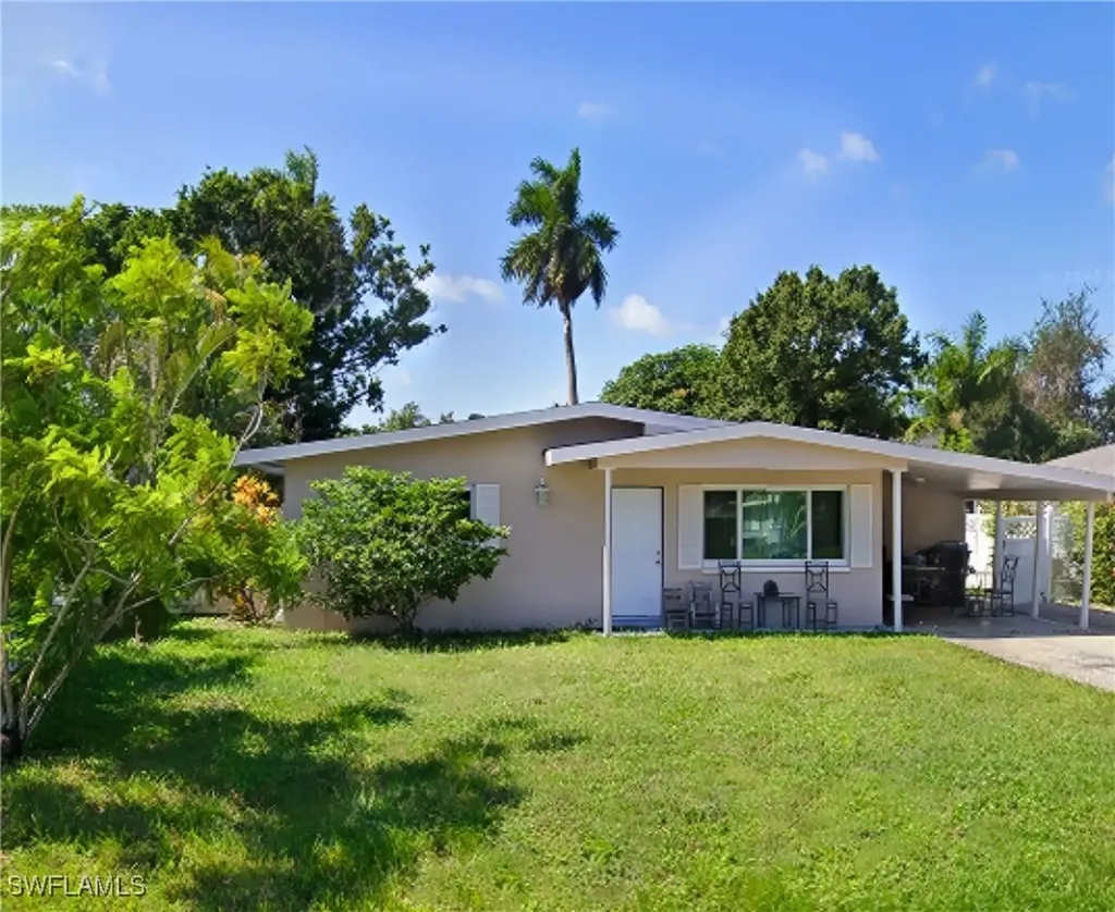 1236 Cooper Drive Naples FL 34103