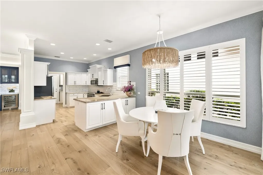 6064 Fairway Court Naples FL 34110