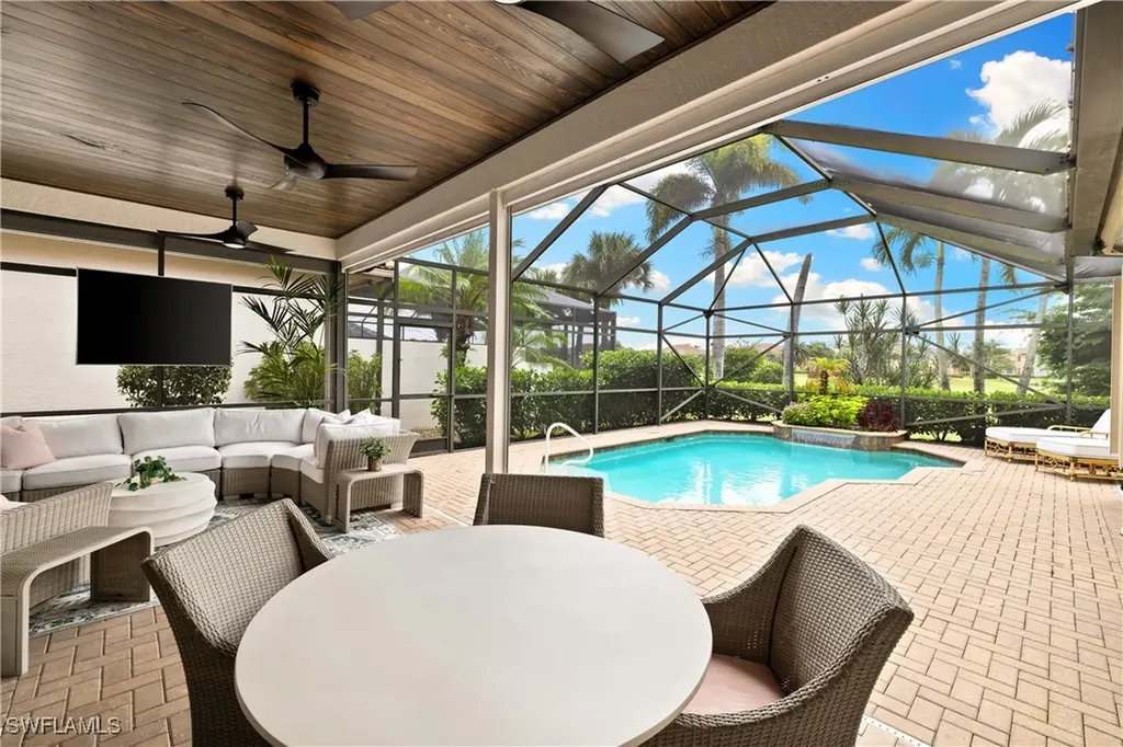 6064 Fairway Court Naples FL 34110