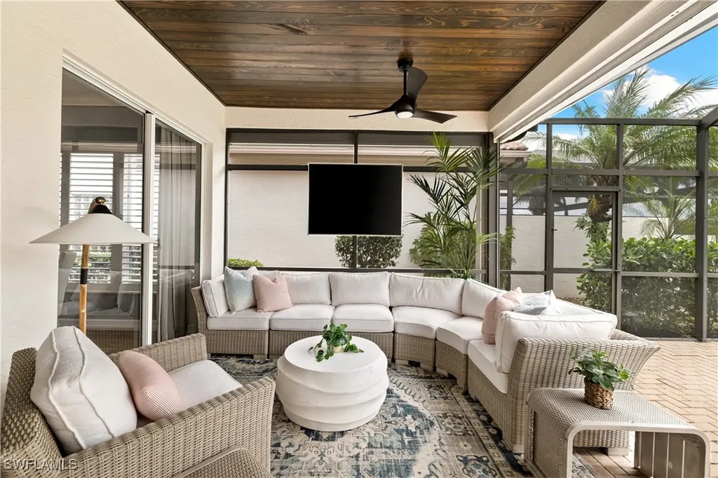 6064 Fairway Court Naples FL 34110