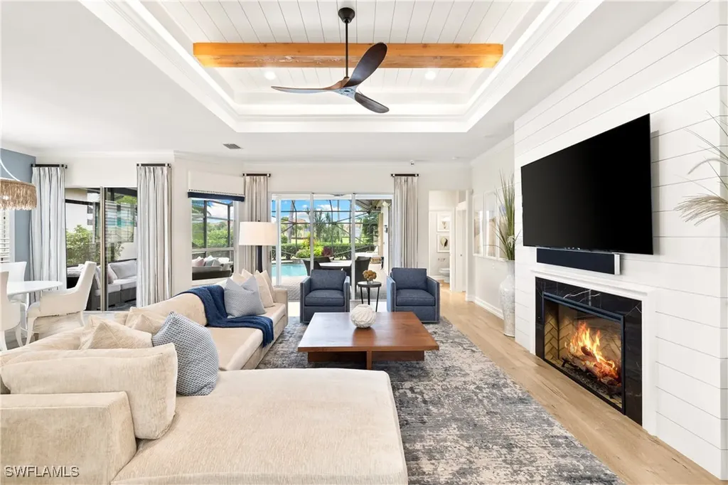 6064 Fairway Court Naples FL 34110