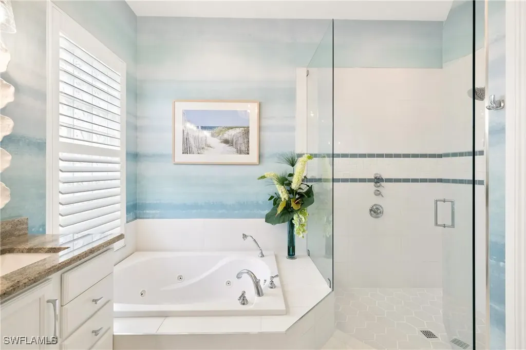 6064 Fairway Court Naples FL 34110