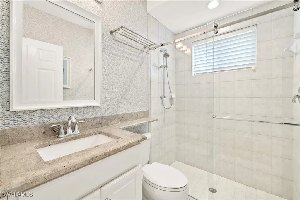 6064 Fairway Court Naples FL 34110