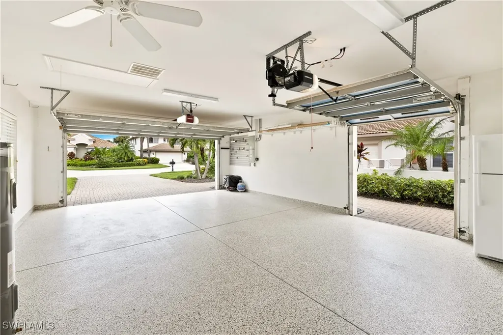 6064 Fairway Court Naples FL 34110