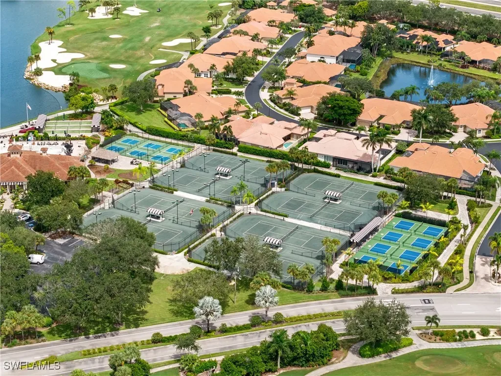6064 Fairway Court Naples FL 34110