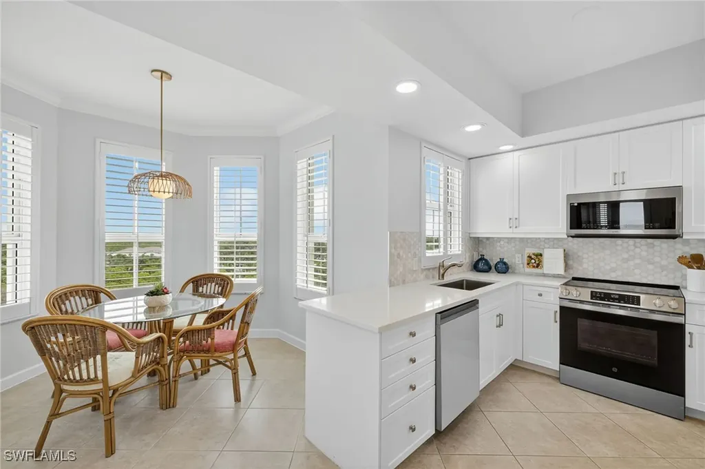 325 Dunes Boulevard Naples FL 34110