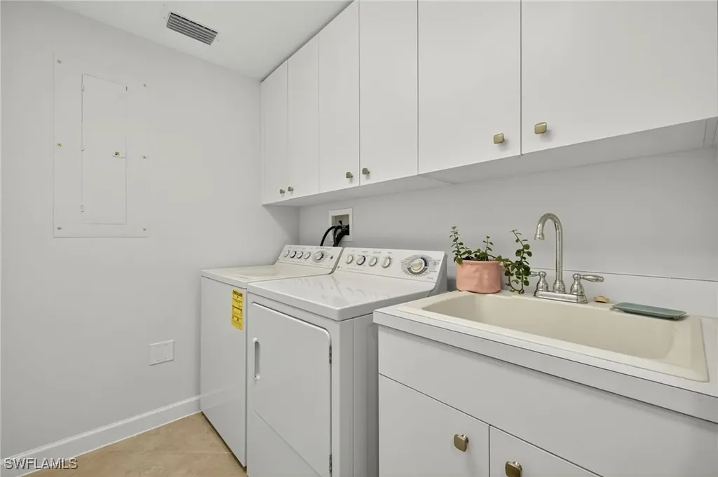 325 Dunes Boulevard Naples FL 34110