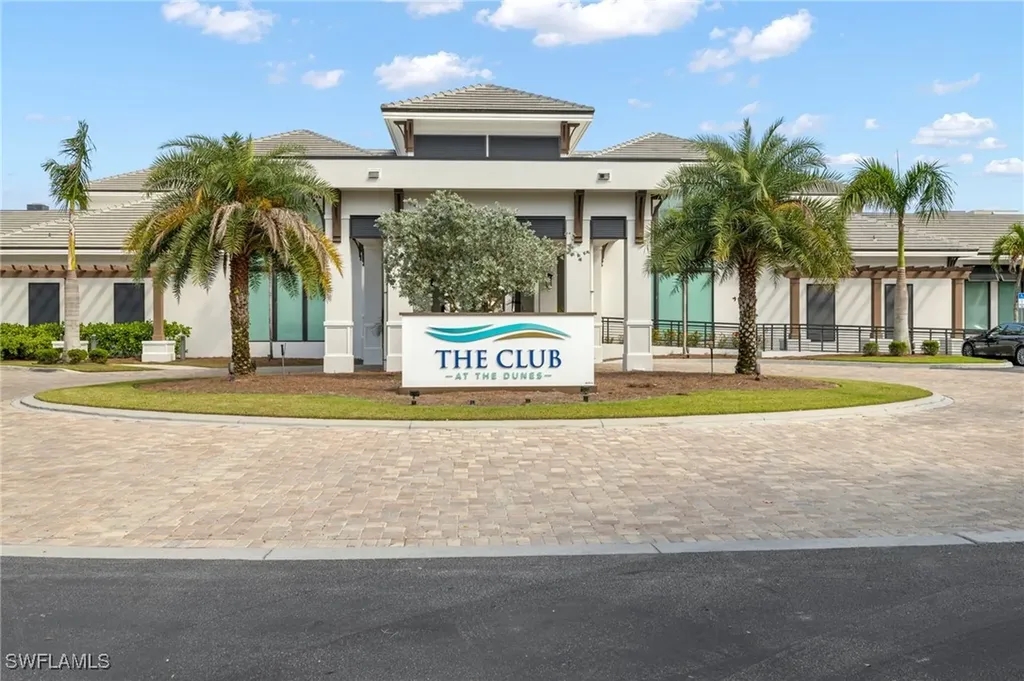 325 Dunes Boulevard Naples FL 34110