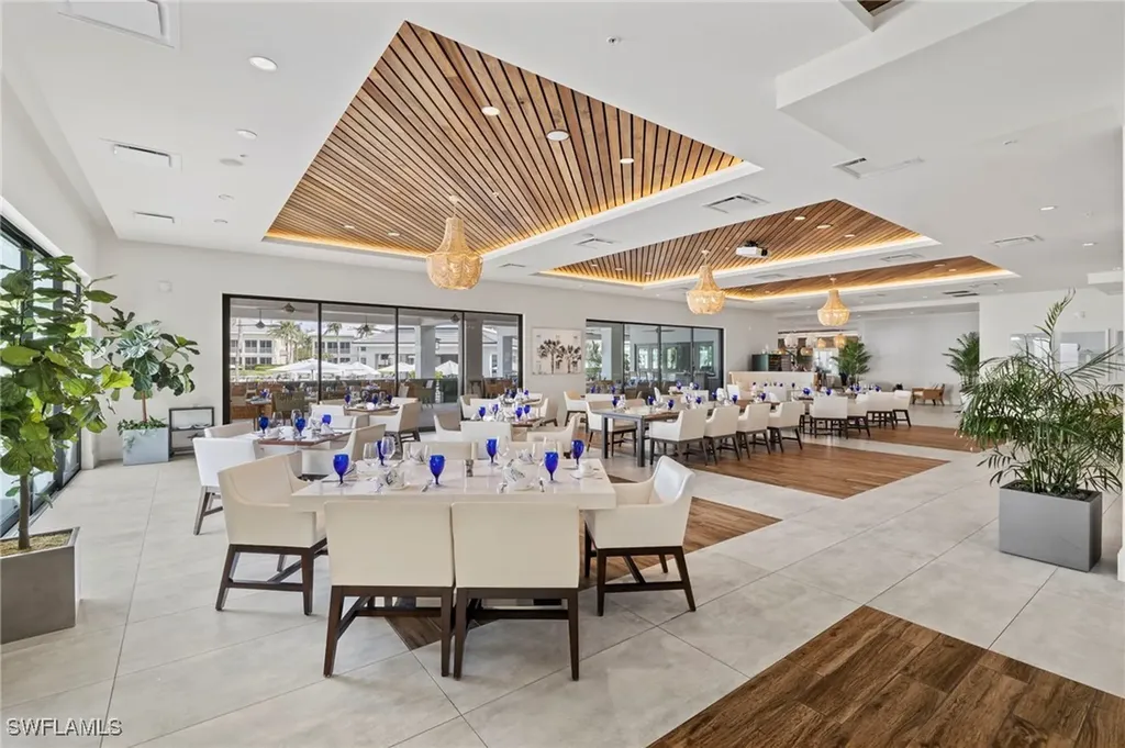 325 Dunes Boulevard Naples FL 34110