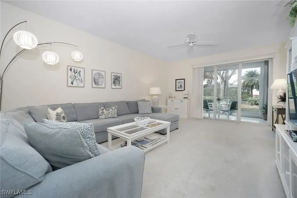 853 Tanbark Drive Naples FL 34108