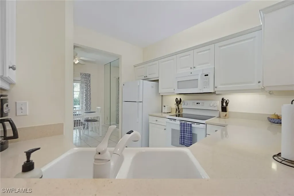 853 Tanbark Drive Naples FL 34108