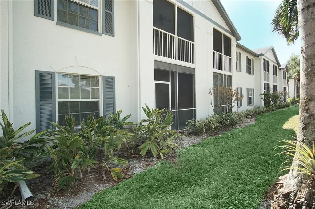 853 Tanbark Drive Naples FL 34108