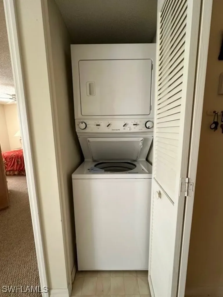 481 Quail Forest Boulevard Naples FL 34105