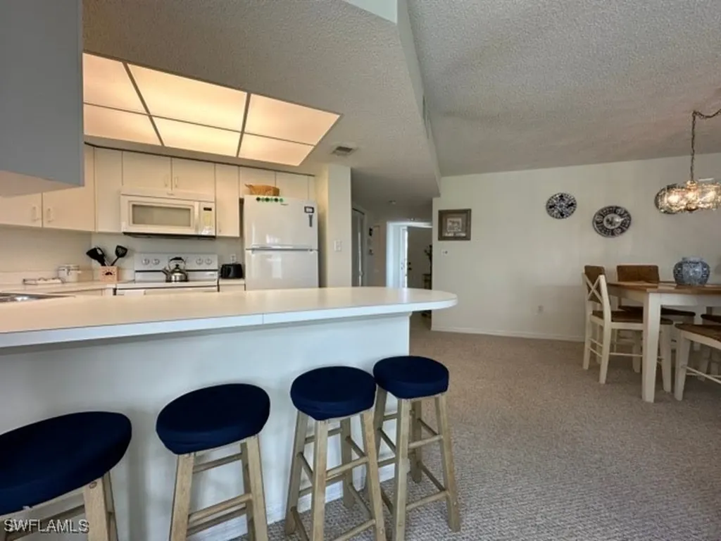 481 Quail Forest Boulevard Naples FL 34105