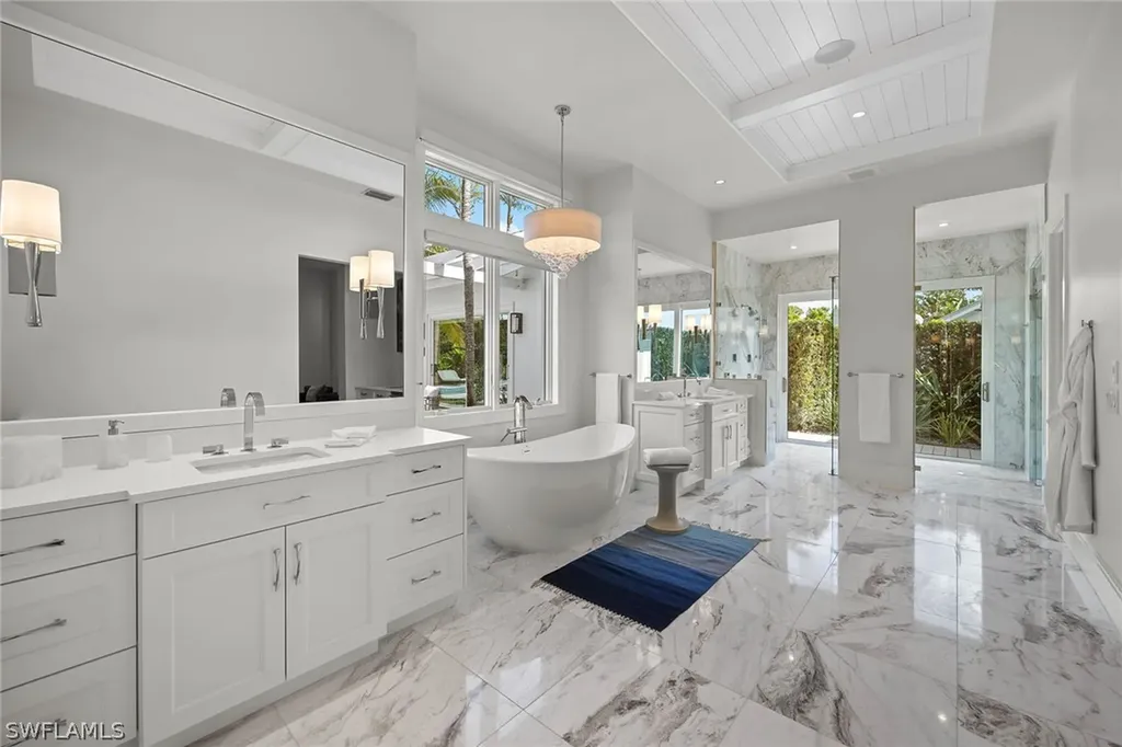 175 Center Street Naples FL 34108
