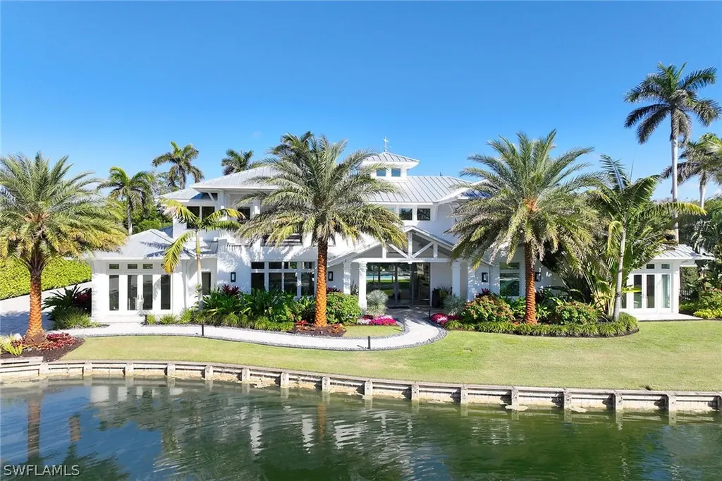 175 Center Street Naples FL 34108