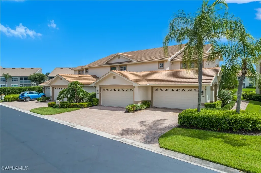 5643 Sandlewood Court Naples FL 34110