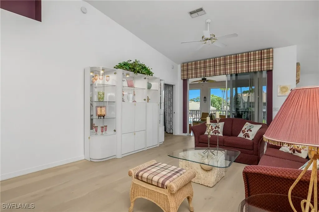 5643 Sandlewood Court Naples FL 34110