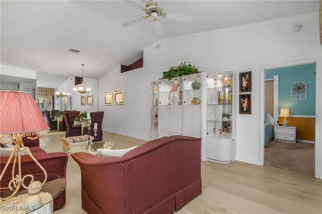 5643 Sandlewood Court Naples FL 34110