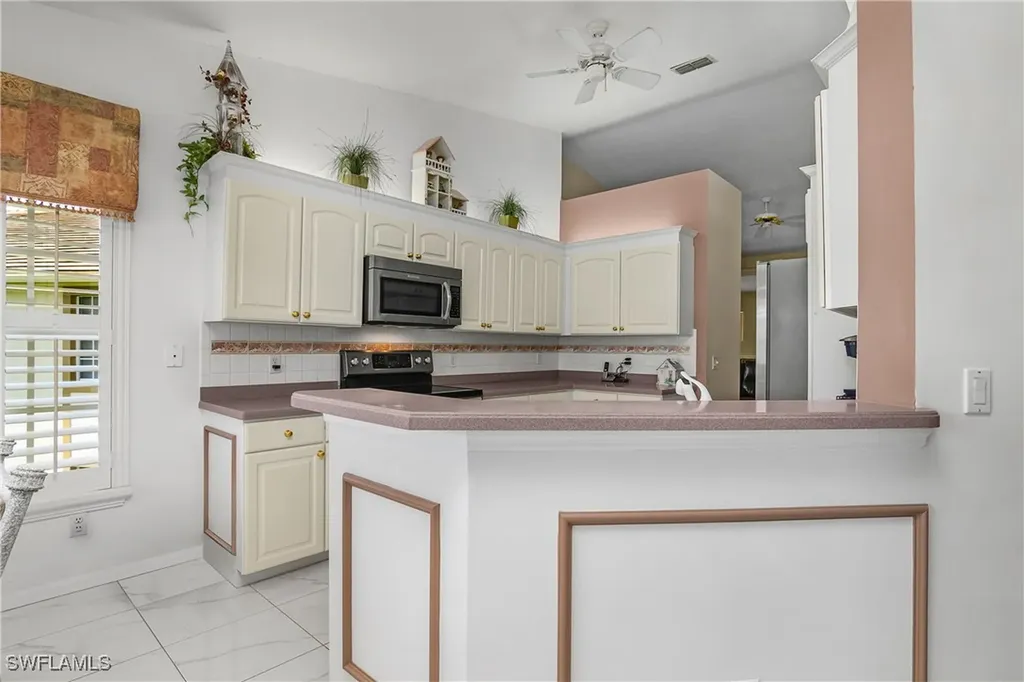 5643 Sandlewood Court Naples FL 34110