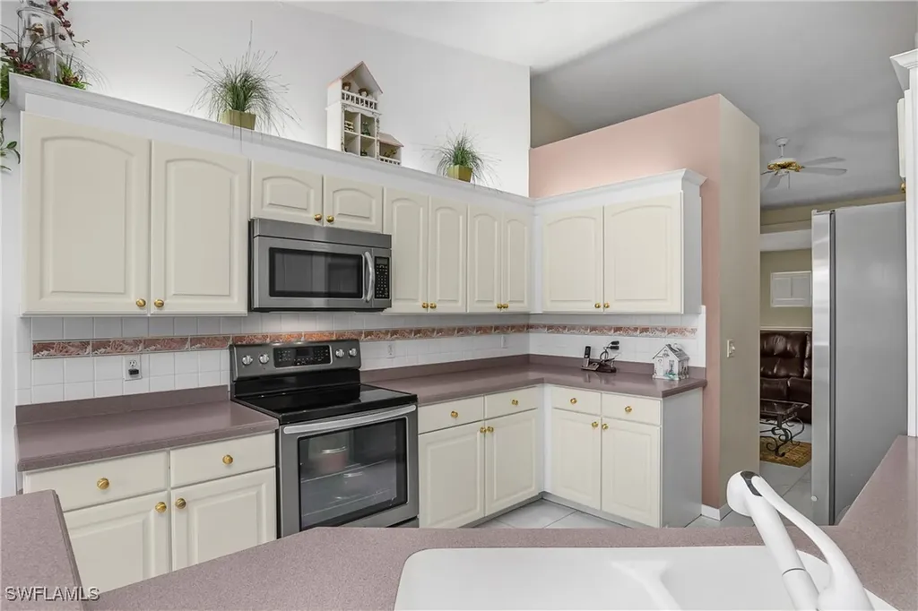 5643 Sandlewood Court Naples FL 34110