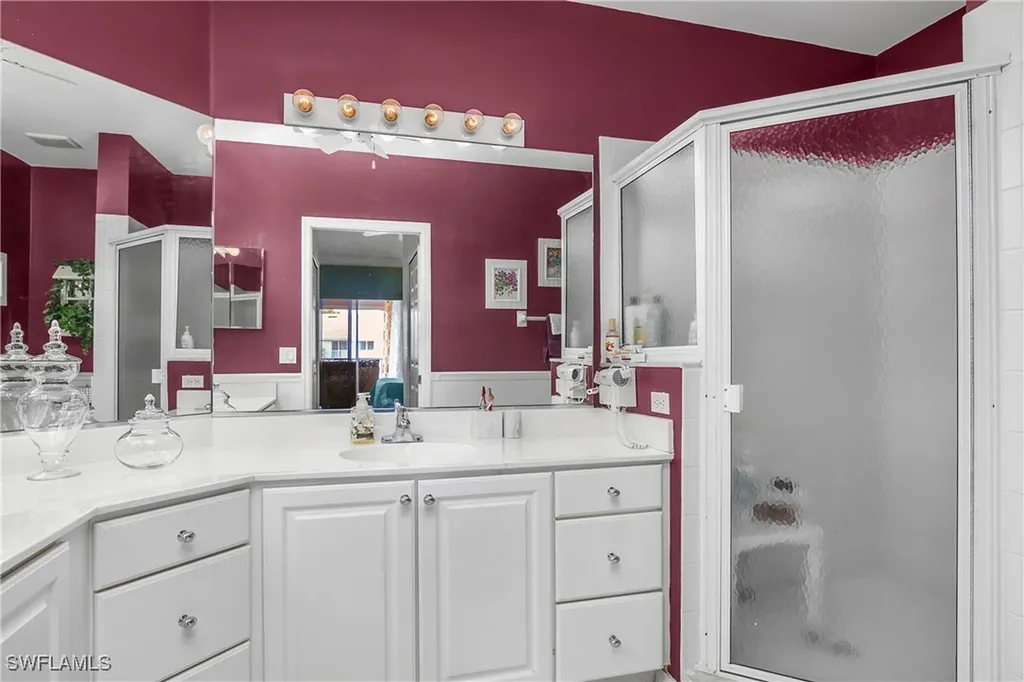 5643 Sandlewood Court Naples FL 34110