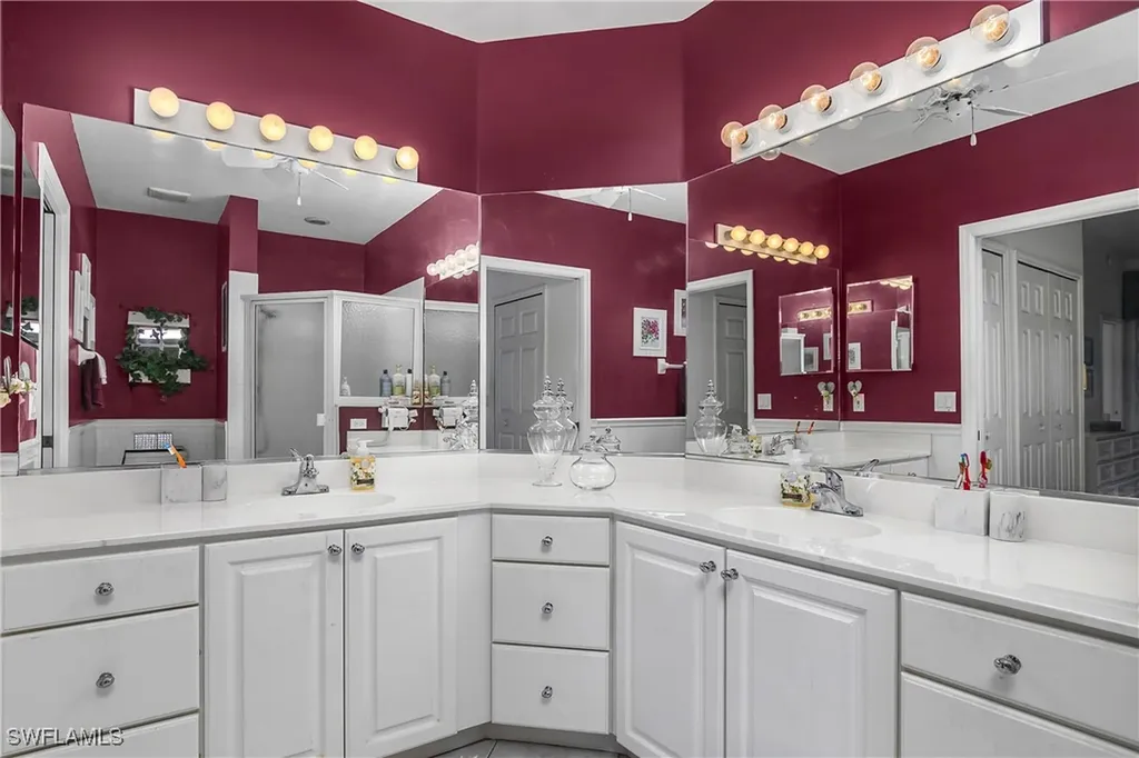 5643 Sandlewood Court Naples FL 34110