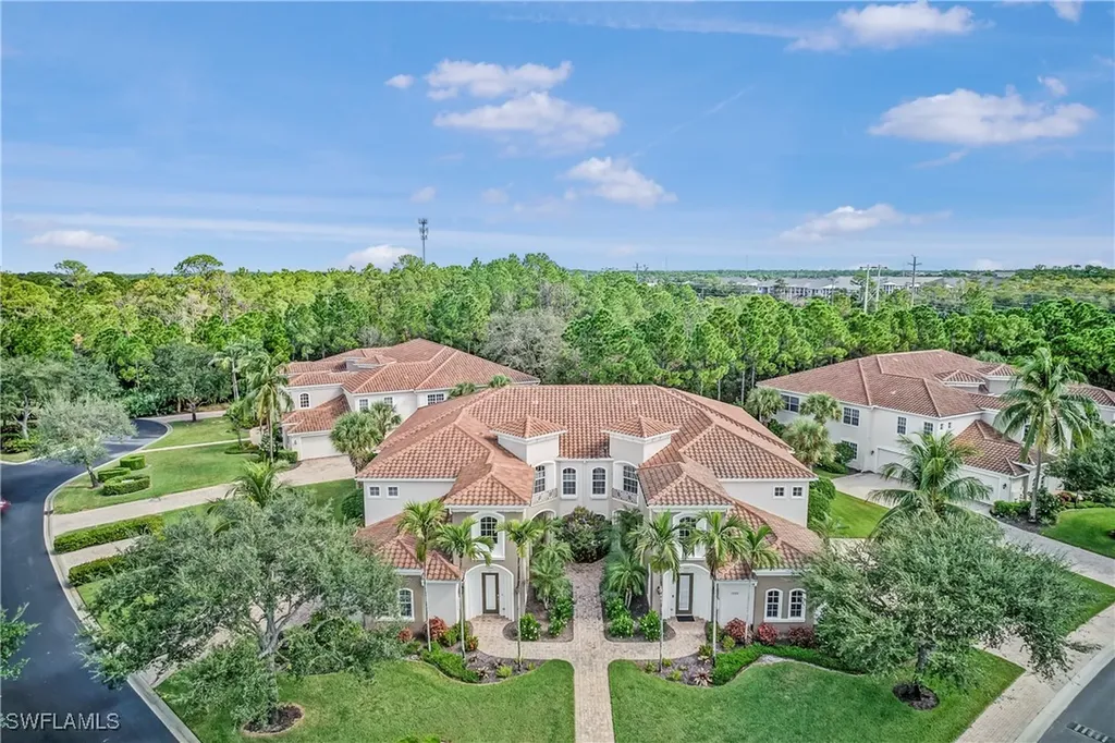 Bonita Springs FL, 11000 Carrara Court, Unit 202