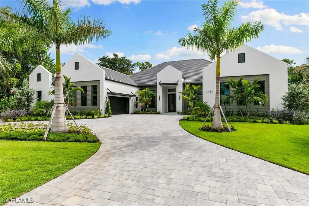 3733 Woodlake Drive Bonita Springs FL 34134