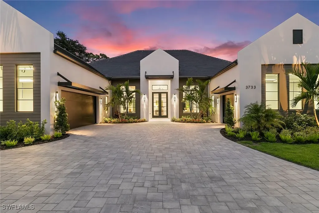 3733 Woodlake Drive Bonita Springs FL 34134