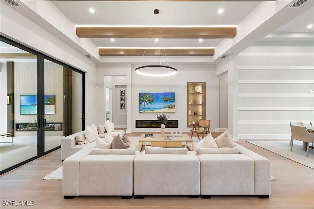 3733 Woodlake Drive Bonita Springs FL 34134