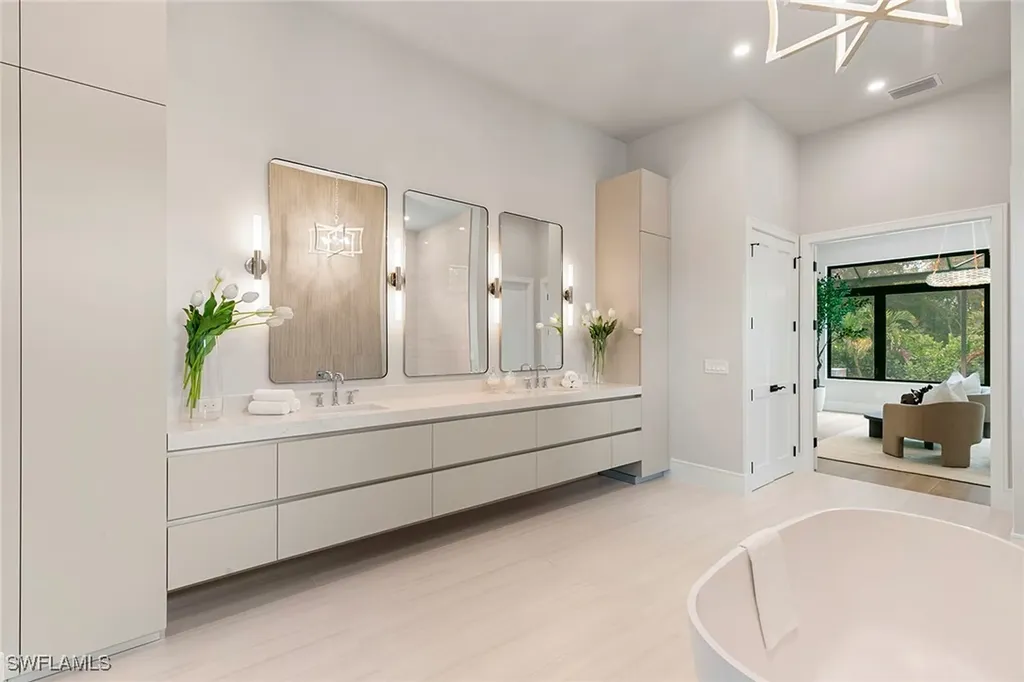 3733 Woodlake Drive Bonita Springs FL 34134