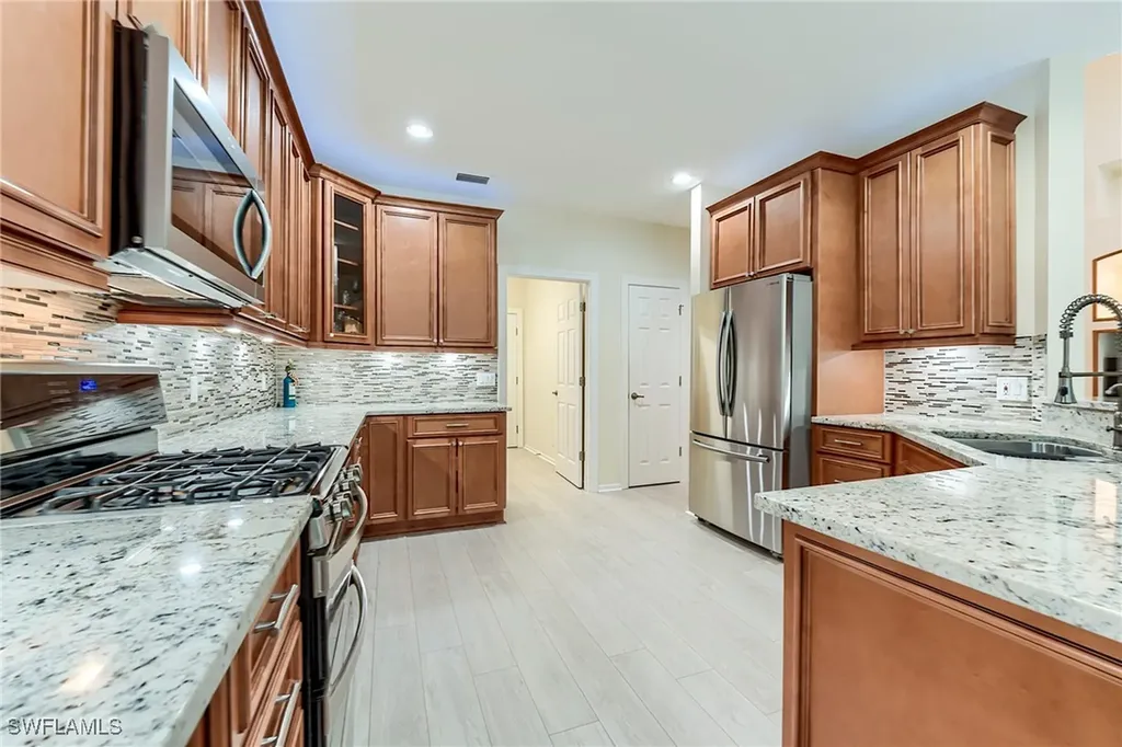 9127 Falling Leaf Drive Estero FL 34135