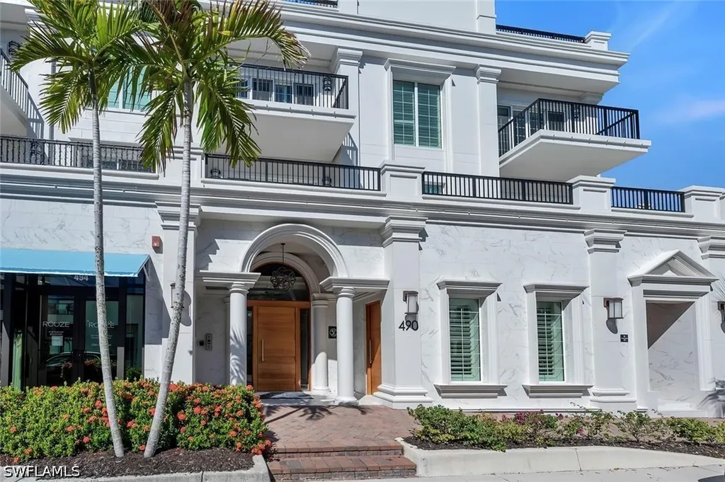 490 5th Street S Naples FL 34102