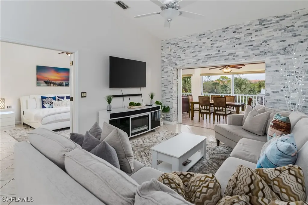 6750 Beach Resort Drive Naples FL 34114