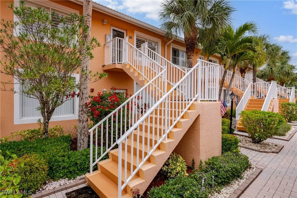 6750 Beach Resort Drive Naples FL 34114