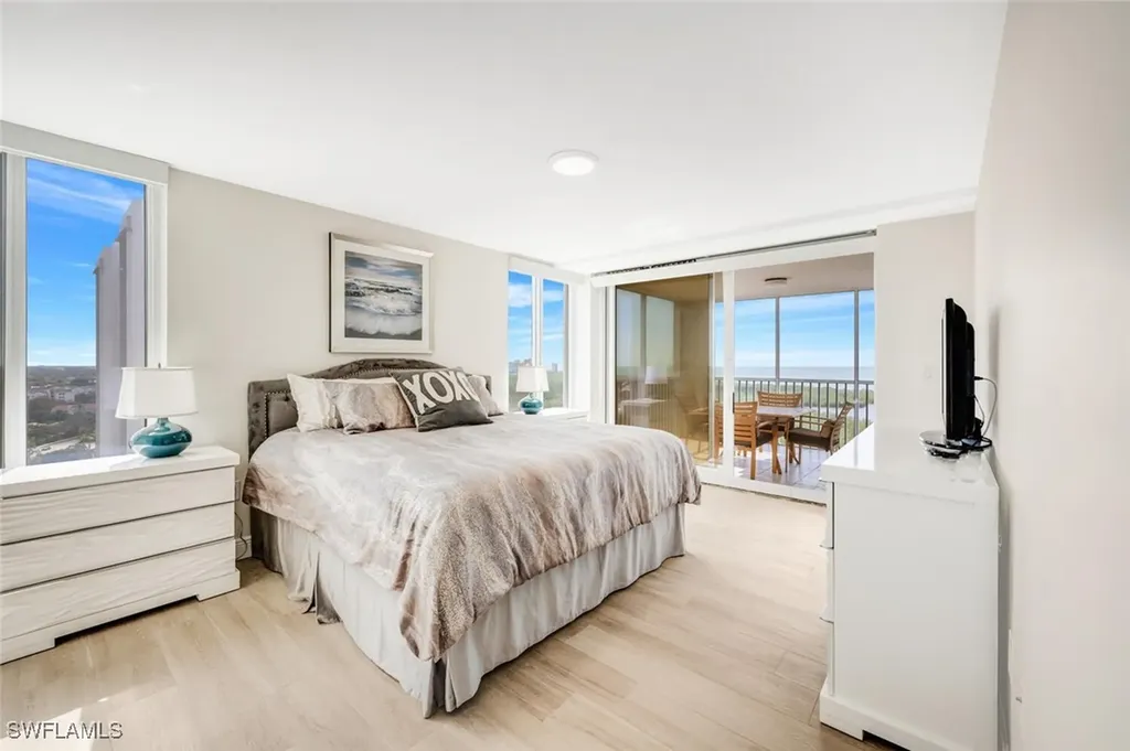 6849 Grenadier Boulevard Naples FL 34108