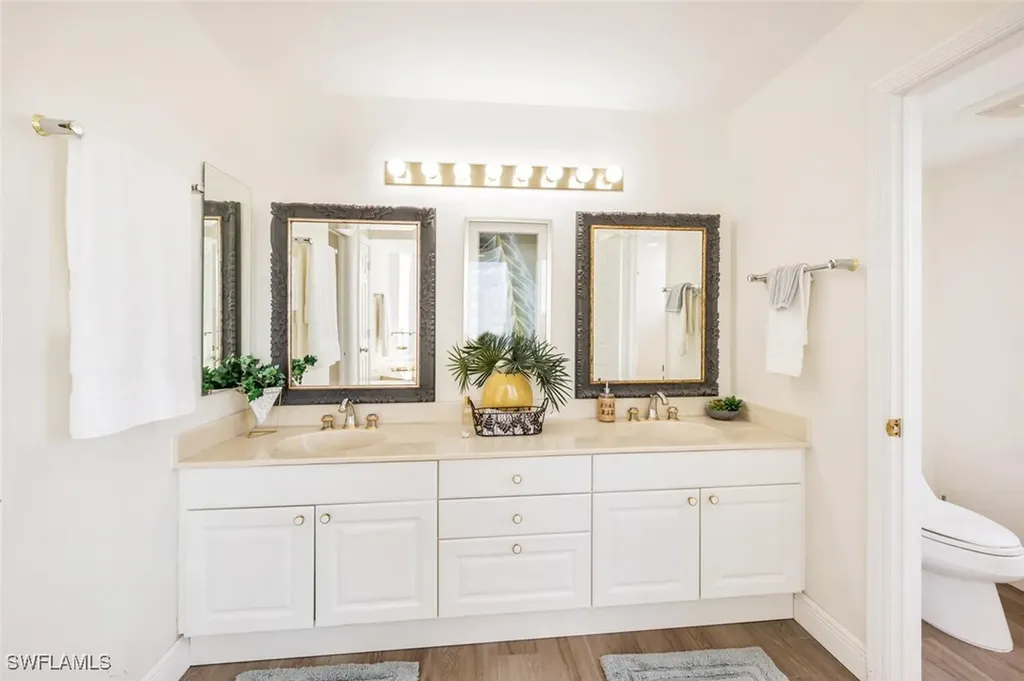 6849 Grenadier Boulevard Naples FL 34108