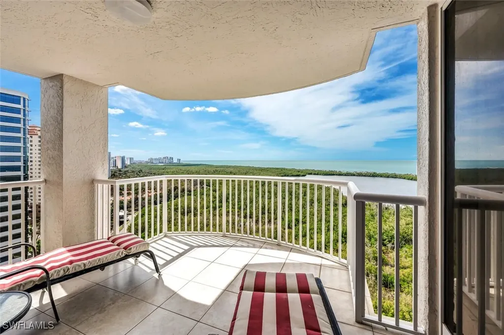 6849 Grenadier Boulevard Naples FL 34108