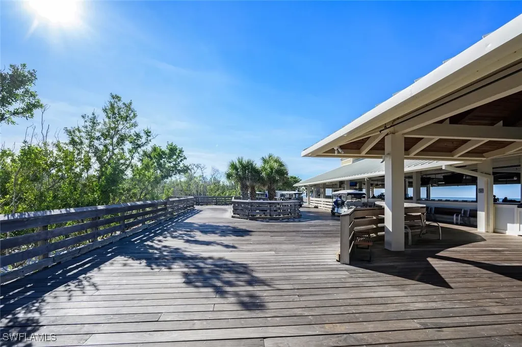 6849 Grenadier Boulevard Naples FL 34108
