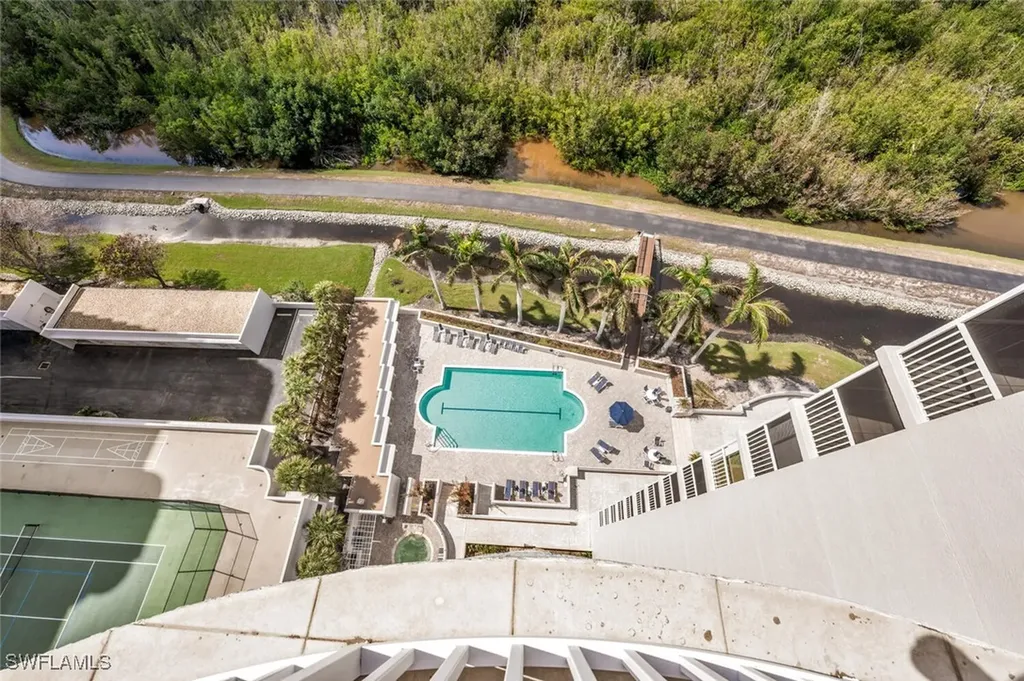 6849 Grenadier Boulevard Naples FL 34108