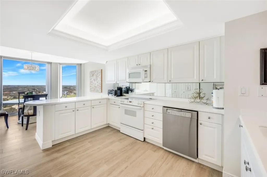 6849 Grenadier Boulevard Naples FL 34108