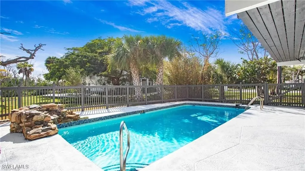 9416 Yucca Court Sanibel FL 33957